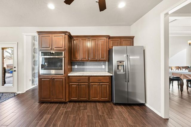 1221 NW 196th Street, Edmond, OK 73012