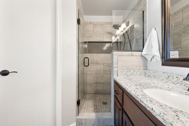 1221 NW 196th Street, Edmond, OK 73012