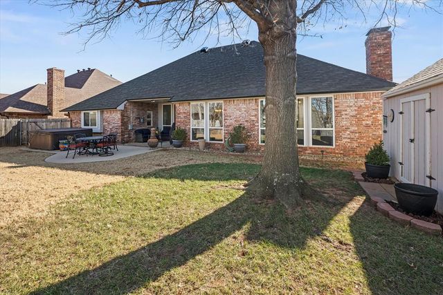 1221 NW 196th Street, Edmond, OK 73012