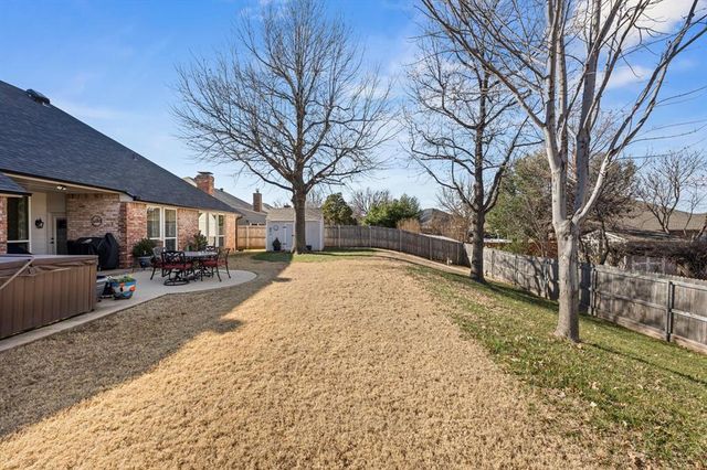 1221 NW 196th Street, Edmond, OK 73012