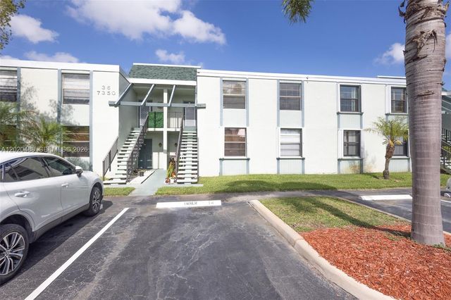 7350 NW 18th St 206, Margate, FL 33063
