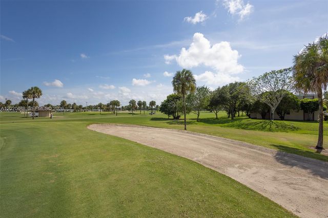 7350 NW 18th St 206, Margate, FL 33063