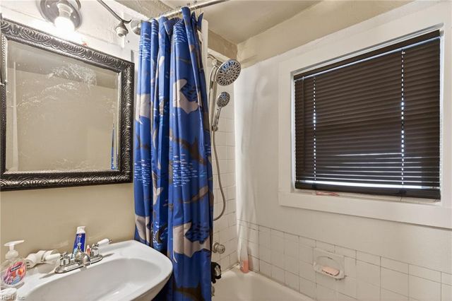 2402 Lafayette BLVD, Norfolk, VA 23509