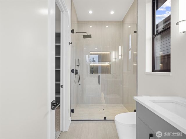 8706 NE 182nd Place, Vancouver, WA 98682
