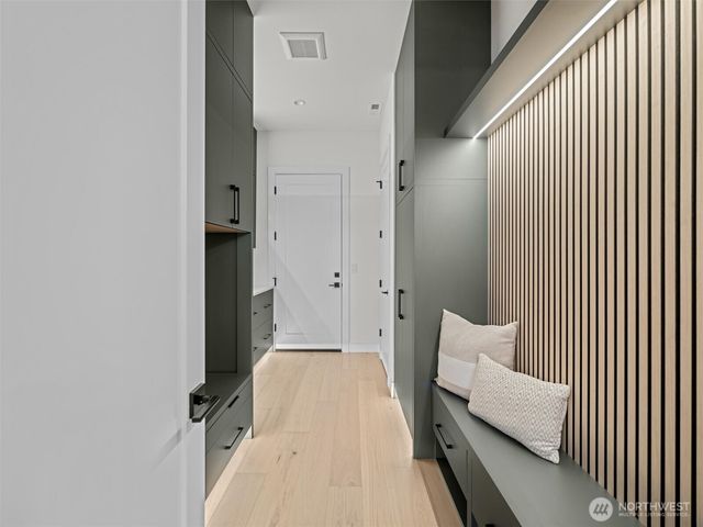 8706 NE 182nd Place, Vancouver, WA 98682