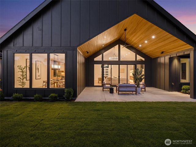 8706 NE 182nd Place, Vancouver, WA 98682