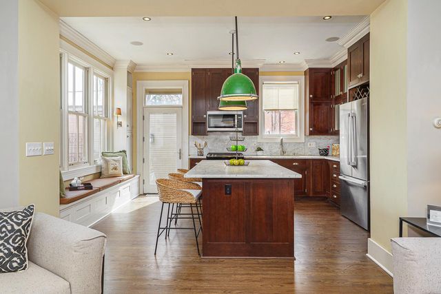 37 Stewart Avenue, Columbus, OH 43206