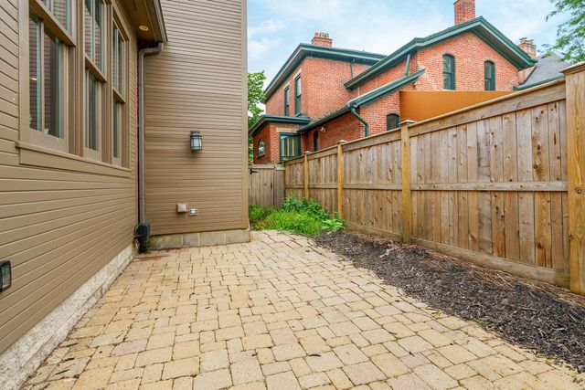 37 Stewart Avenue, Columbus, OH 43206