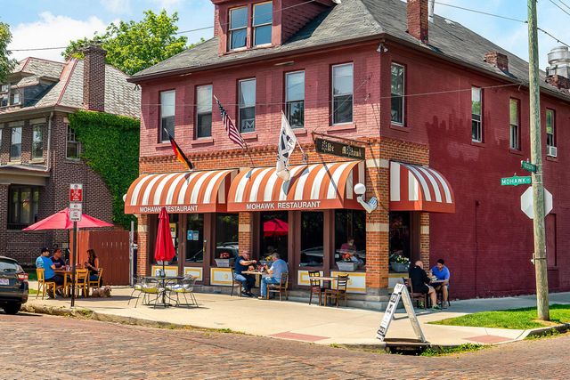 37 Stewart Avenue, Columbus, OH 43206