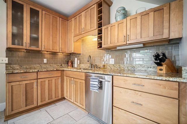 5906 N OTIS AVENUE, Tampa, FL 33604