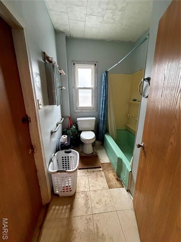 1629 S Rodgers Avenue, Alton, IL 62002