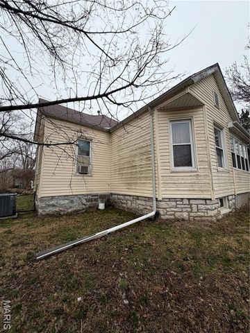 1629 S Rodgers Avenue, Alton, IL 62002