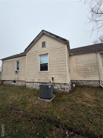 1629 S Rodgers Avenue, Alton, IL 62002