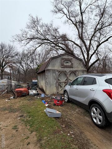 1629 S Rodgers Avenue, Alton, IL 62002