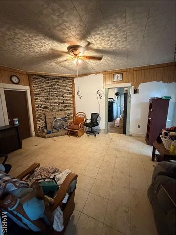 1629 S Rodgers Avenue, Alton, IL 62002