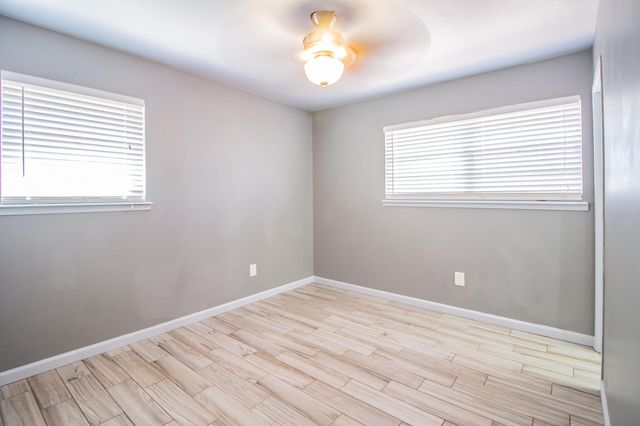 907 S Pecos Drive, Brownfield, TX 79316