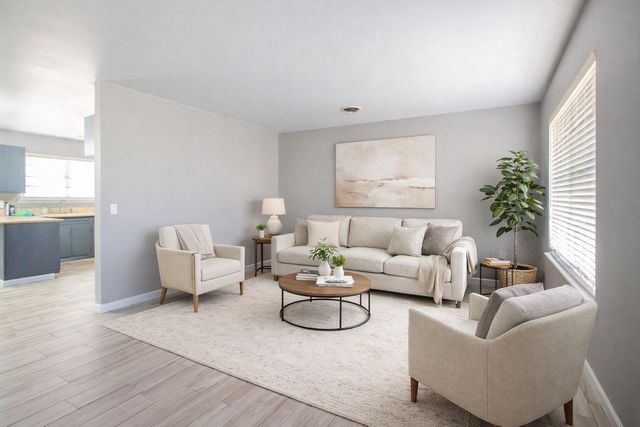 907 S Pecos Drive, Brownfield, TX 79316