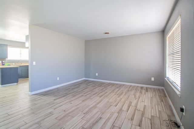 907 S Pecos Drive, Brownfield, TX 79316