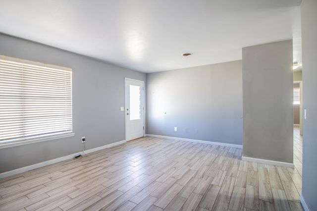 907 S Pecos Drive, Brownfield, TX 79316