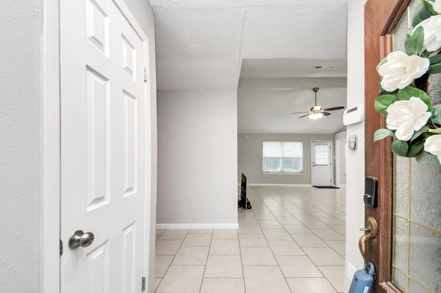 10203 Hollow Canyon Drive, Sugar Land, TX 77498