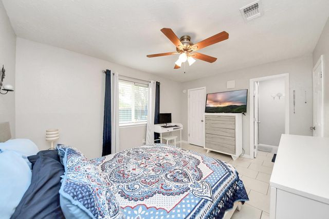 10203 Hollow Canyon Drive, Sugar Land, TX 77498