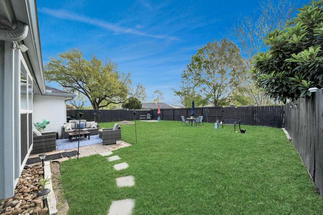 10203 Hollow Canyon Drive, Sugar Land, TX 77498