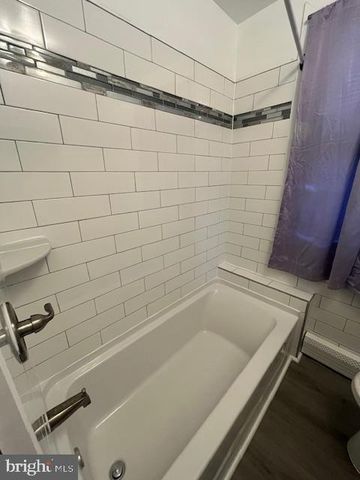 502 W OAK LN, Glenolden, PA 19036