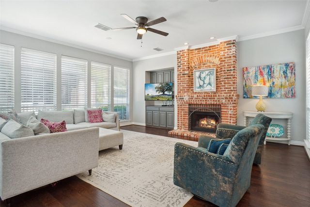 4904 Argyle Lane, Denton, TX 76226