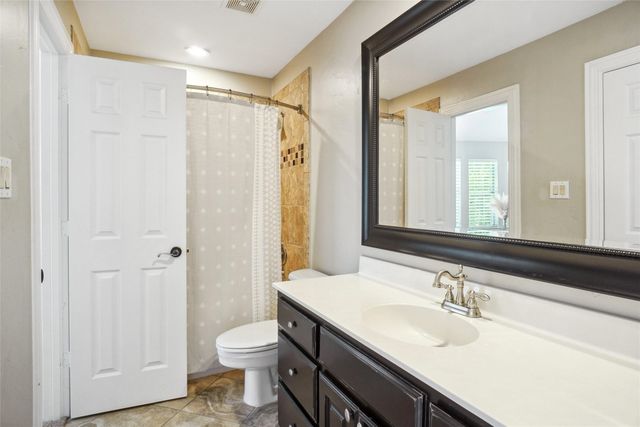 4904 Argyle Lane, Denton, TX 76226