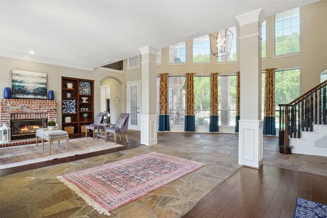 4904 Argyle Lane, Denton, TX 76226