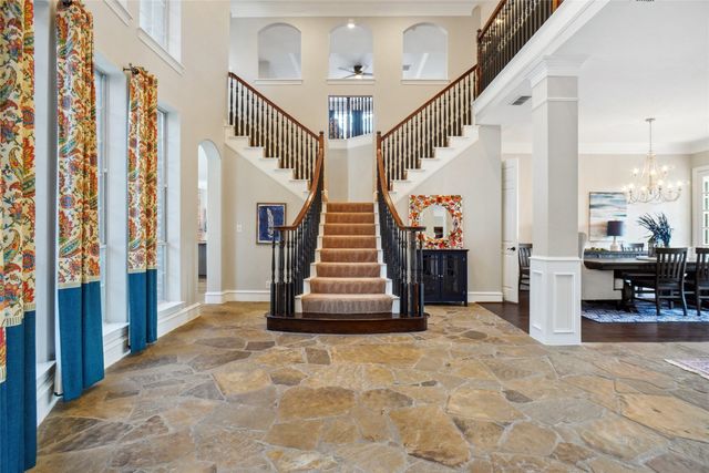 4904 Argyle Lane, Denton, TX 76226