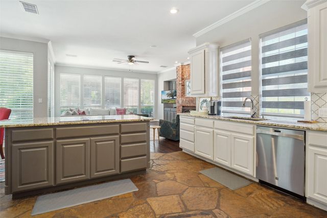 4904 Argyle Lane, Denton, TX 76226