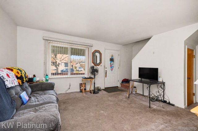 13308 Couwlier Avenue, Warren, MI 48089