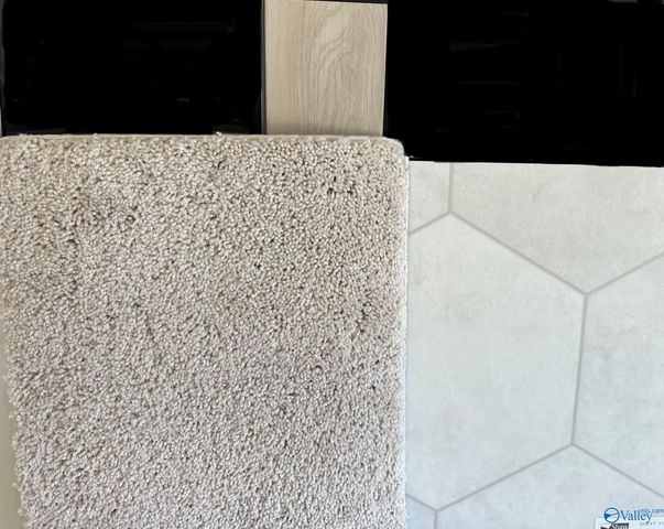 7213 Fox Glen Circle SE, Owens Cross Roads, AL 35763