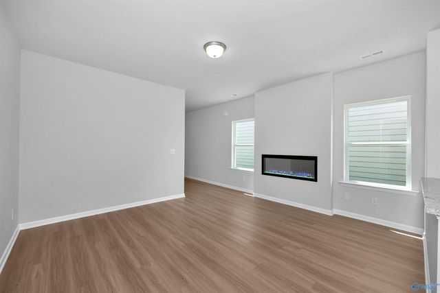 7213 Fox Glen Circle SE, Owens Cross Roads, AL 35763