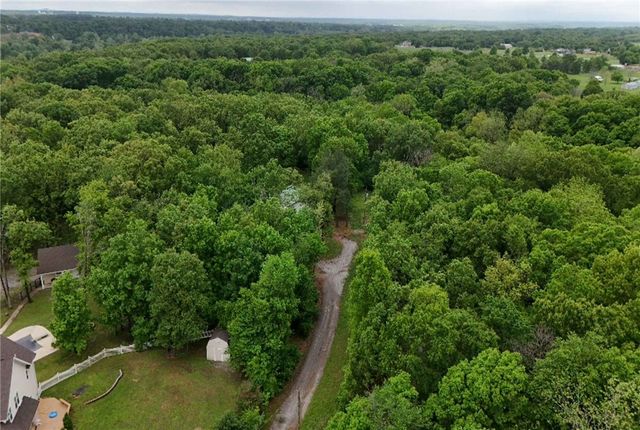 Tract 1, 13225 Dawn View Drive, Gentry, AR 72734