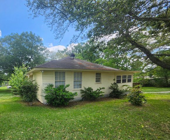 2119 Jean St, Leesville, LA 71446