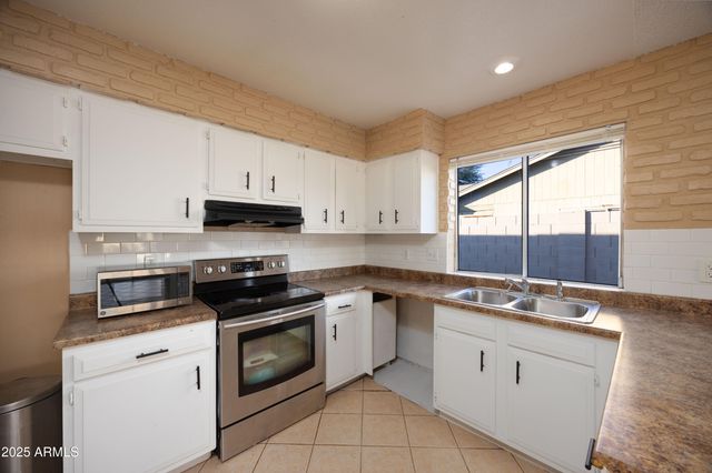 3109 N 89TH Drive, Phoenix, AZ 85037