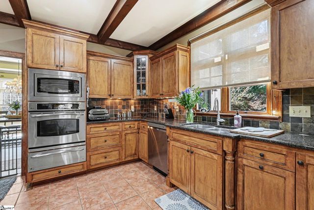 2554 Deep Gap Farm Road, Mill Spring, NC 28756