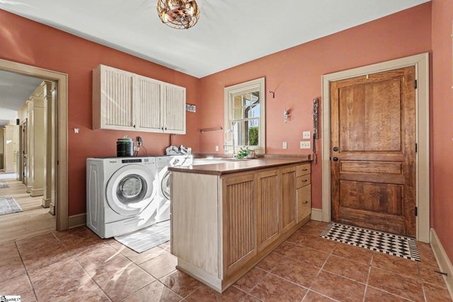 2554 Deep Gap Farm Road, Mill Spring, NC 28756