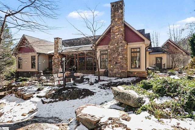 2554 Deep Gap Farm Road, Mill Spring, NC 28756