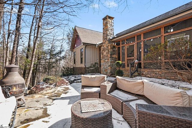 2554 Deep Gap Farm Road, Mill Spring, NC 28756