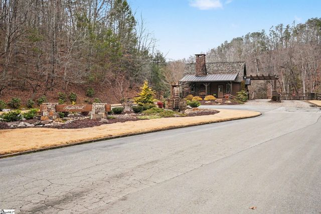 2554 Deep Gap Farm Road, Mill Spring, NC 28756