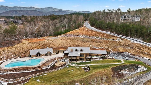 2554 Deep Gap Farm Road, Mill Spring, NC 28756