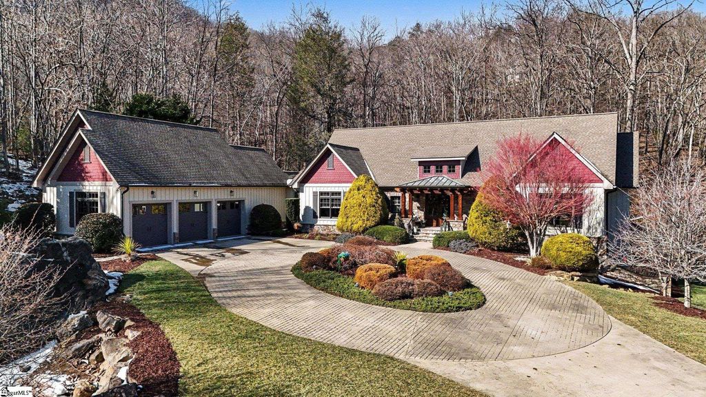 2554 Deep Gap Farm Road, Mill Spring, NC 28756