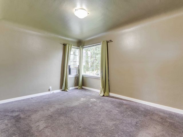 4124 N Hawthorne St, Spokane, WA 99205