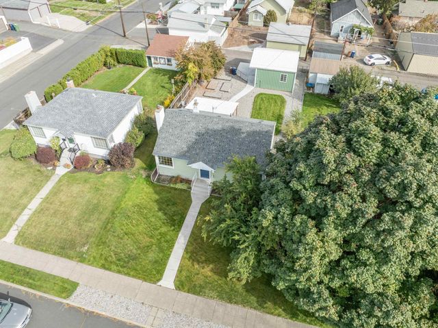 4124 N Hawthorne St, Spokane, WA 99205