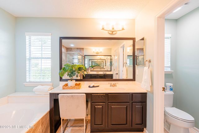 526 OAKMONT Drive, Orange Park, FL 32073