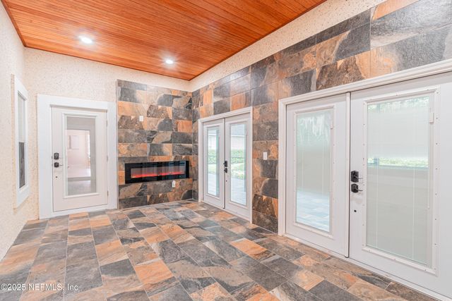 526 OAKMONT Drive, Orange Park, FL 32073