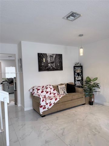 8470 SW 150th Ave 6, Miami, FL 33193